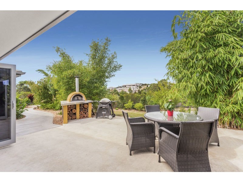 1 Gracie Ct, Cashmere QLD 4500