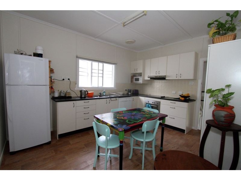 94 Burralong St, Deagon QLD 4017