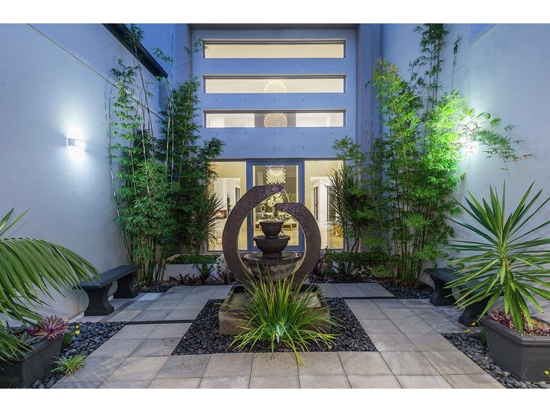 2602 Gracemere Cct North, Hope Island QLD 4212