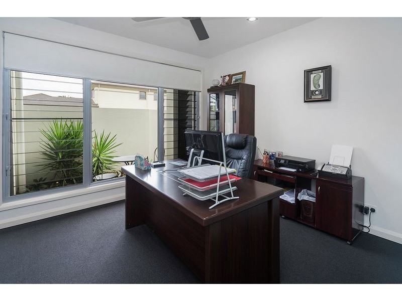 2602 Gracemere Cct North, Hope Island QLD 4212