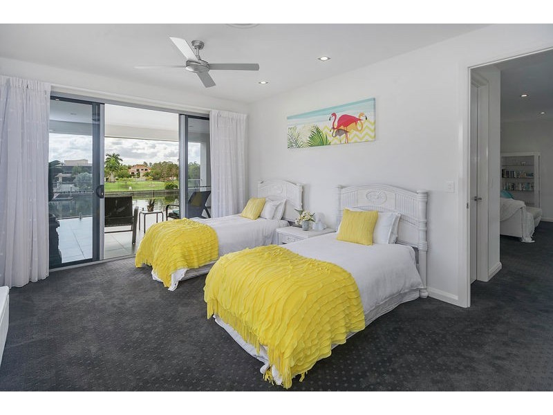 2602 Gracemere Cct North, Hope Island QLD 4212