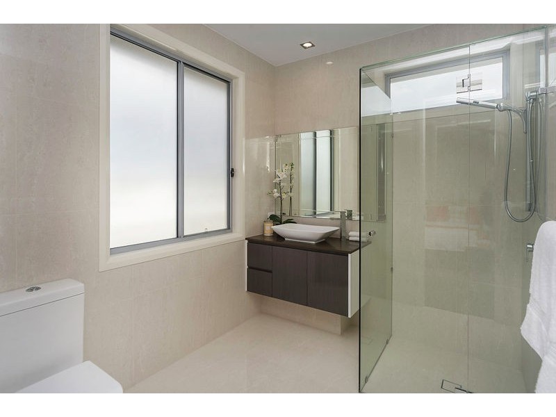 2602 Gracemere Cct North, Hope Island QLD 4212