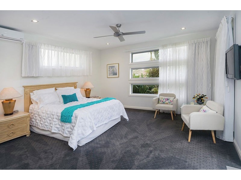 2602 Gracemere Cct North, Hope Island QLD 4212