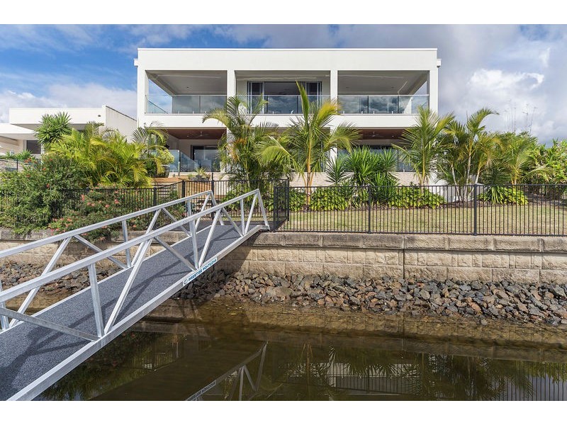2602 Gracemere Cct North, Hope Island QLD 4212