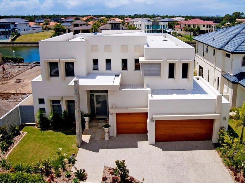 2327 Cressbrook Dr, Hope Island QLD 4212