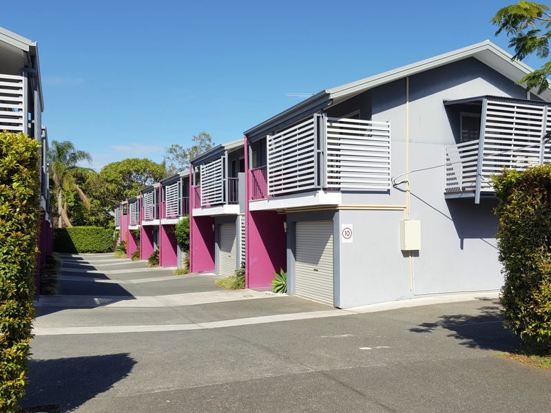 8/13-17 Caroline St, Woody Point QLD 4019