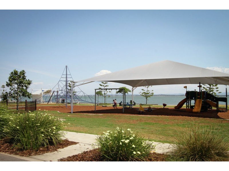 8/13-17 Caroline St, Woody Point QLD 4019