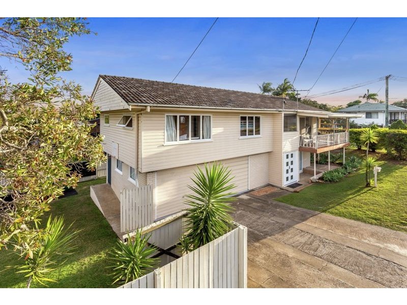 20 Peter St, Strathpine QLD 4500