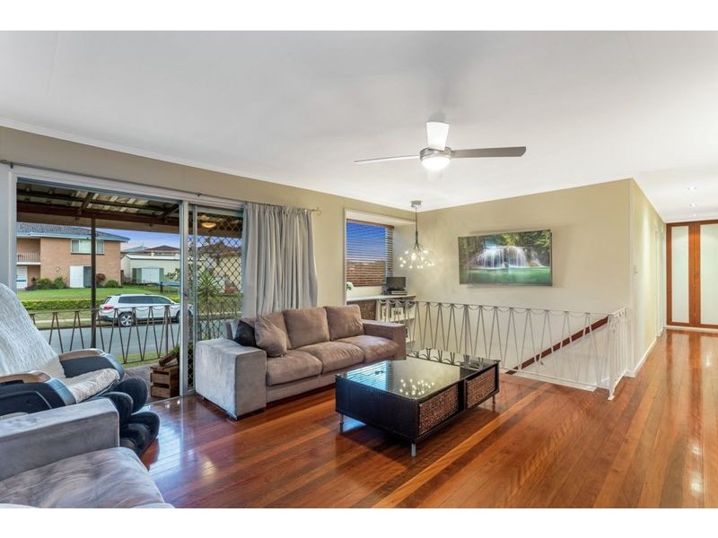 20 Peter St, Strathpine QLD 4500