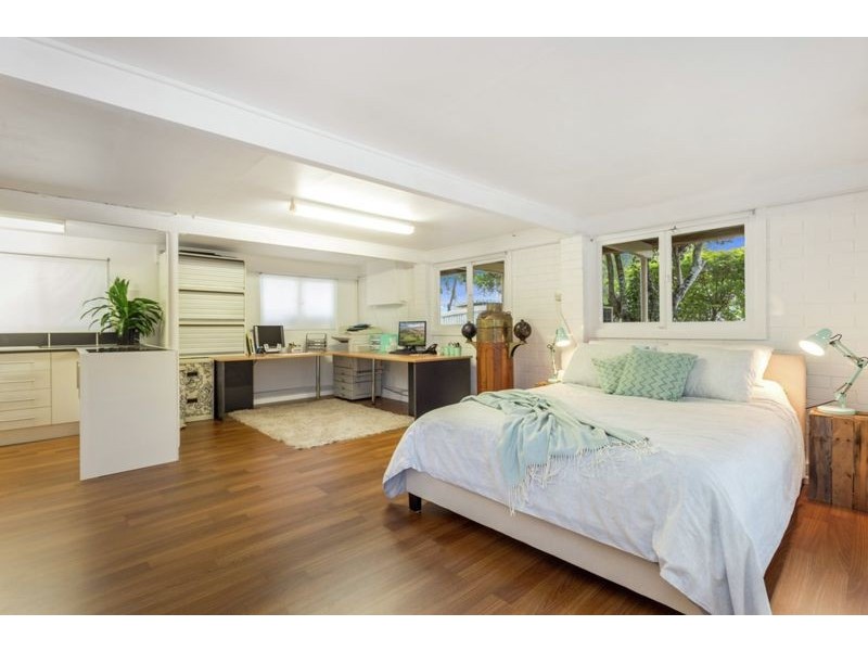 20 Peter St, Strathpine QLD 4500