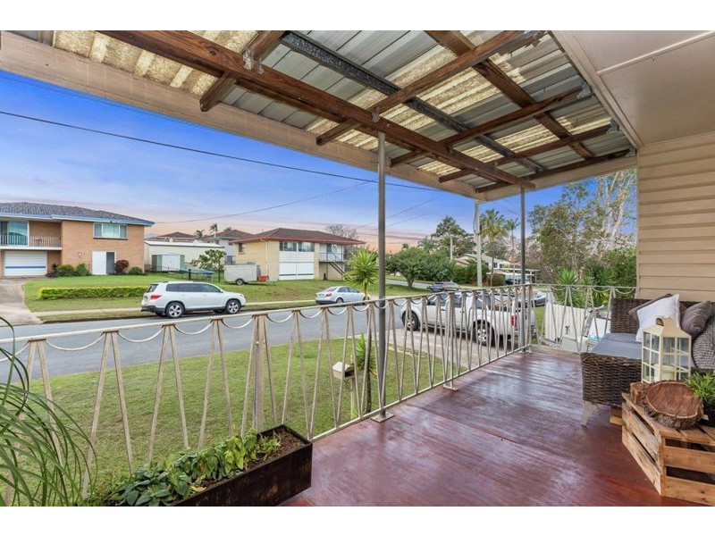 20 Peter St, Strathpine QLD 4500