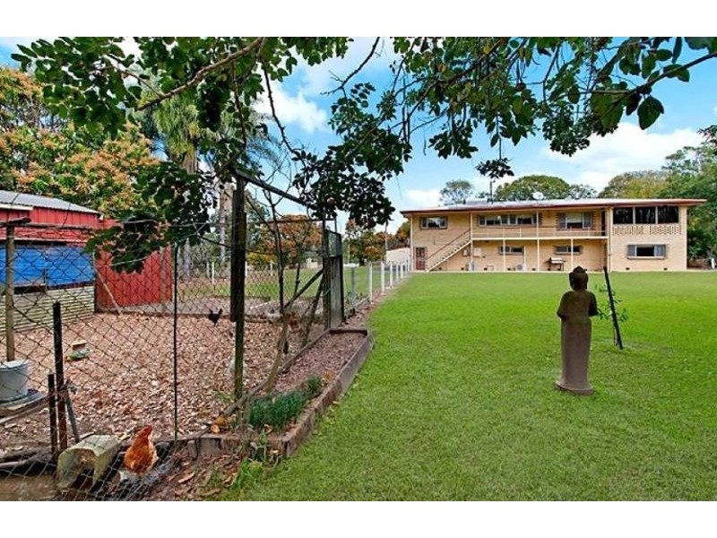236 Mansfield Rd, Elimbah QLD 4516