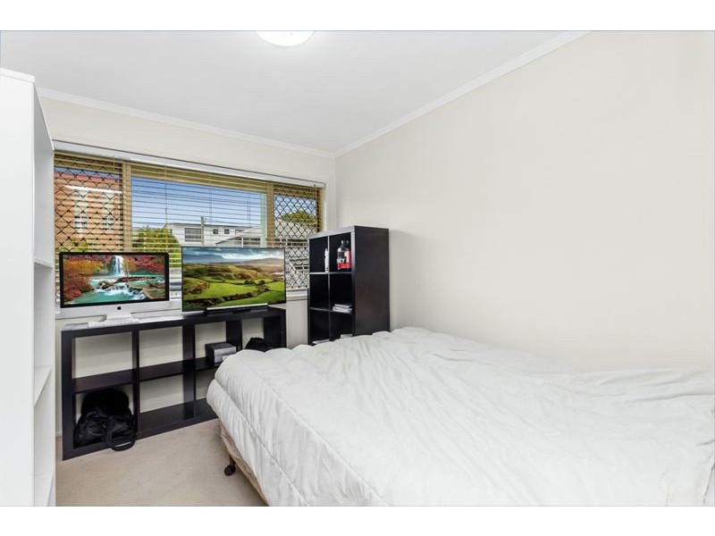 1/30 Ninth Ave, Coorparoo QLD 4151