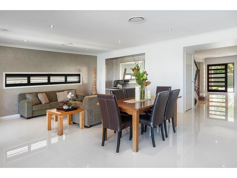 40 The Peninsula, Helensvale QLD 4212