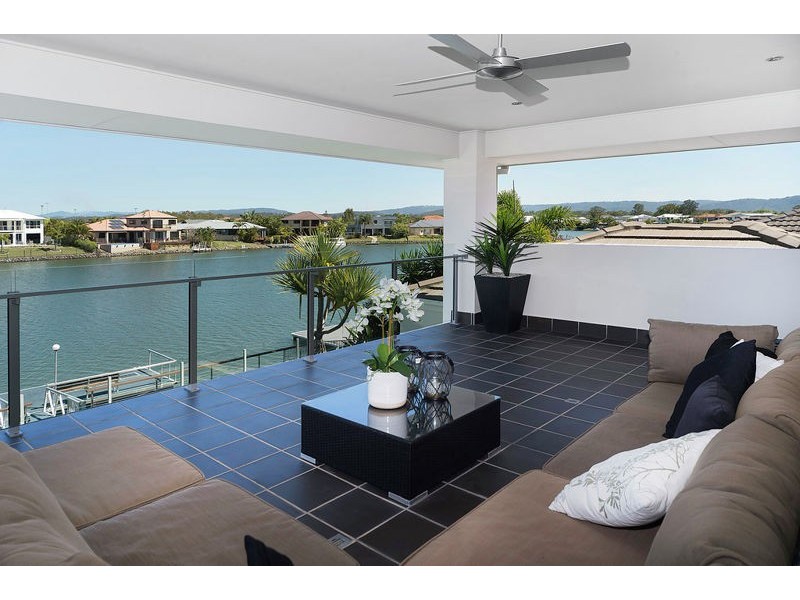 40 The Peninsula, Helensvale QLD 4212