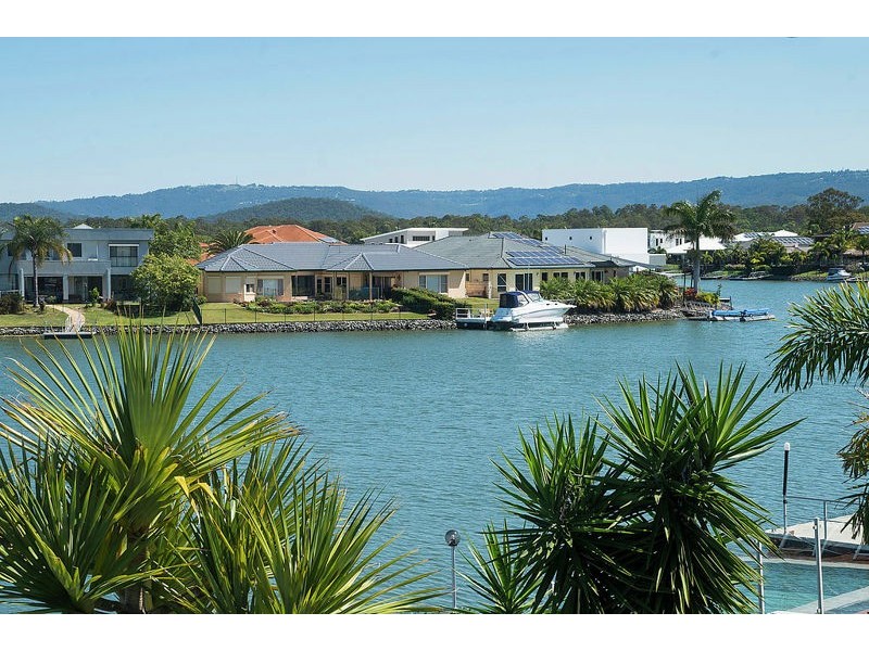 40 The Peninsula, Helensvale QLD 4212