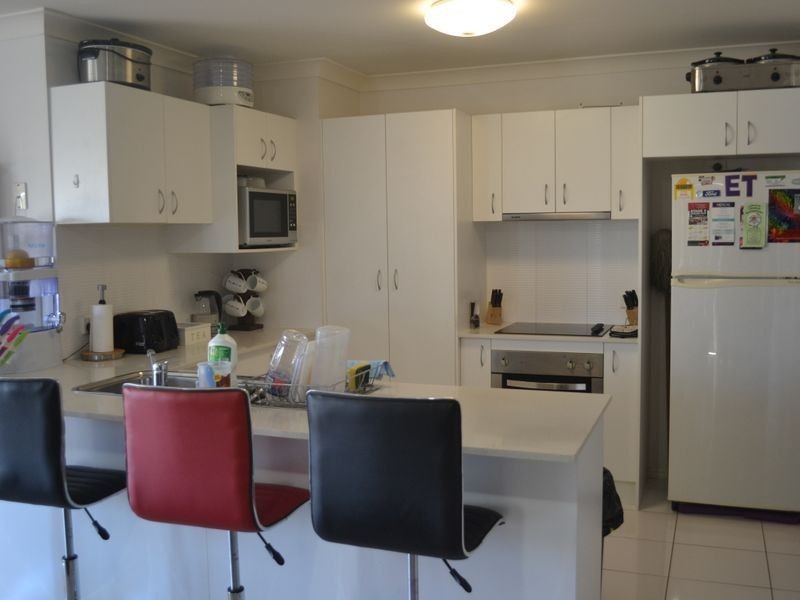 4 Haslingden Park Dr, Lowood QLD 4311