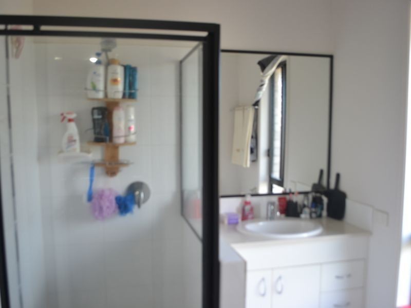 4 Haslingden Park Dr, Lowood QLD 4311