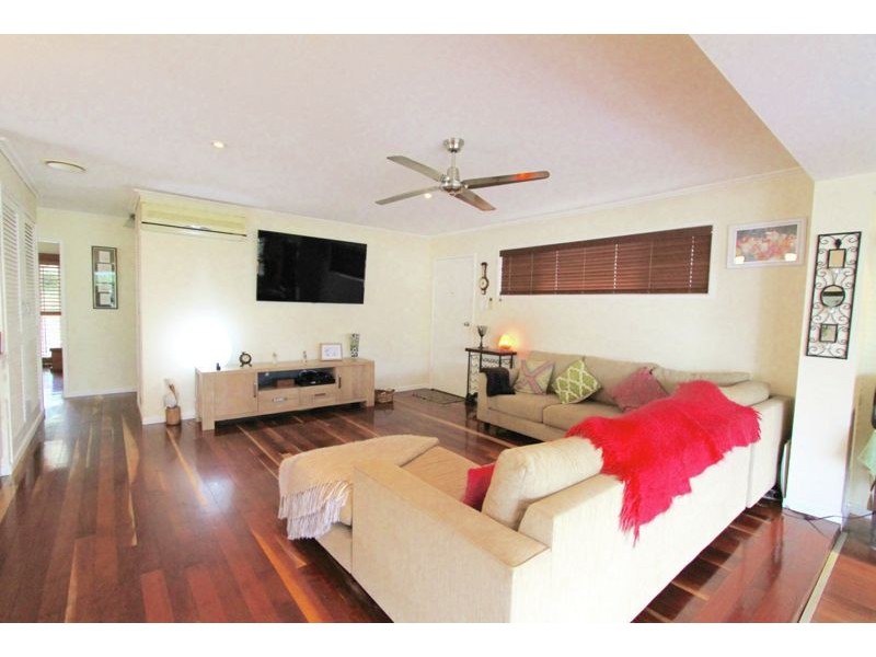 88 Arthur St, Woody Point QLD 4019