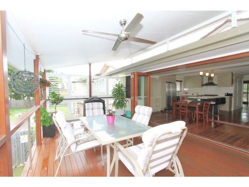 88 Arthur St, Woody Point QLD 4019