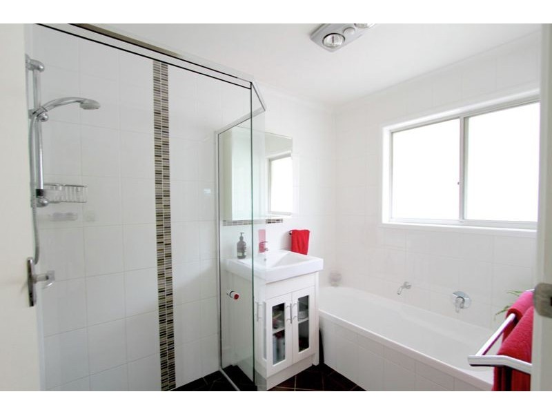 88 Arthur St, Woody Point QLD 4019