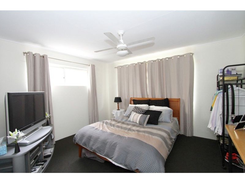 88 Arthur St, Woody Point QLD 4019