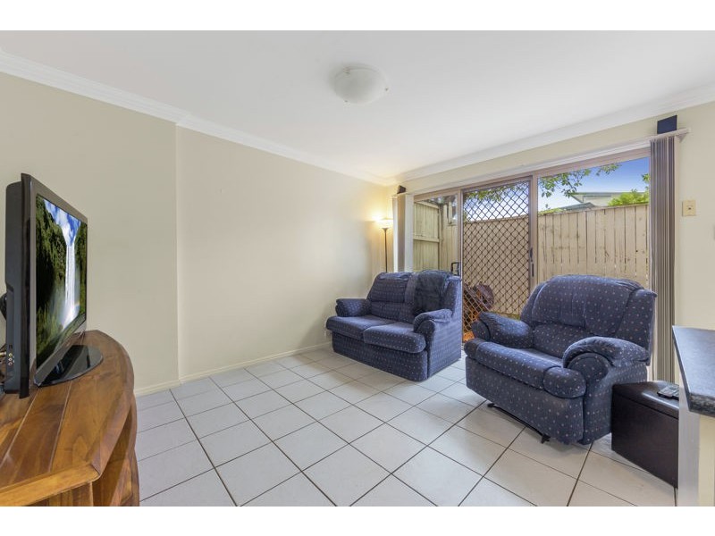 10/22 High Street, Forest Lake QLD 4078