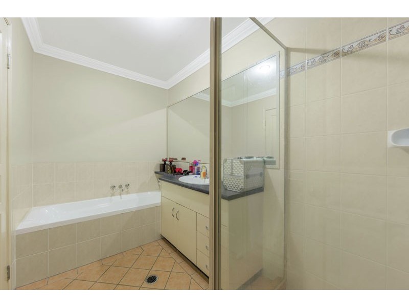 10/22 High Street, Forest Lake QLD 4078