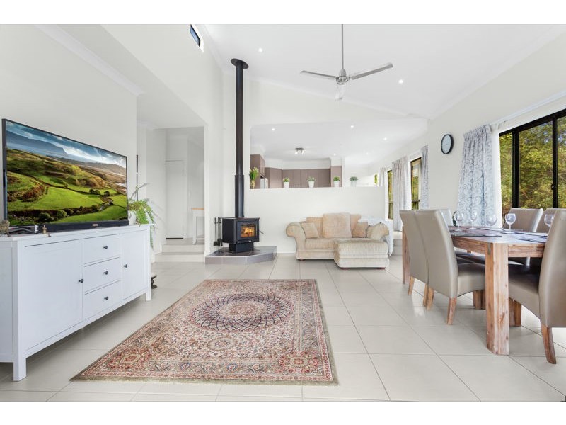 12 Bindarri Close, Waterford QLD 4133