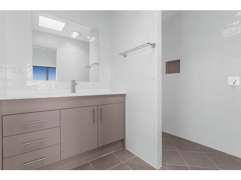 12 Bindarri Close, Waterford QLD 4133