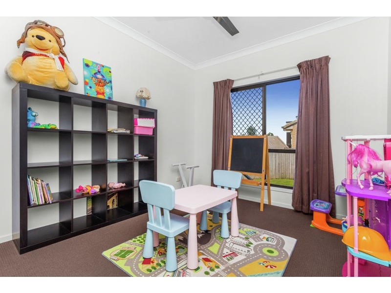 12 Bindarri Close, Waterford QLD 4133