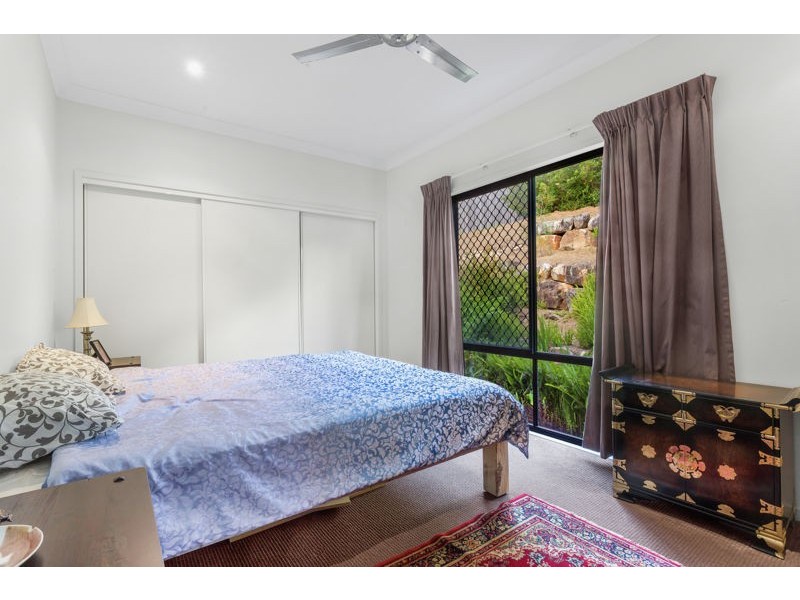 12 Bindarri Close, Waterford QLD 4133