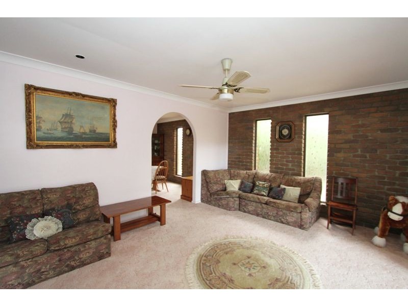 11 Richards Rd, Narangba QLD 4504
