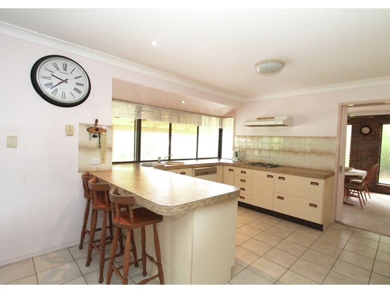 11 Richards Rd, Narangba QLD 4504