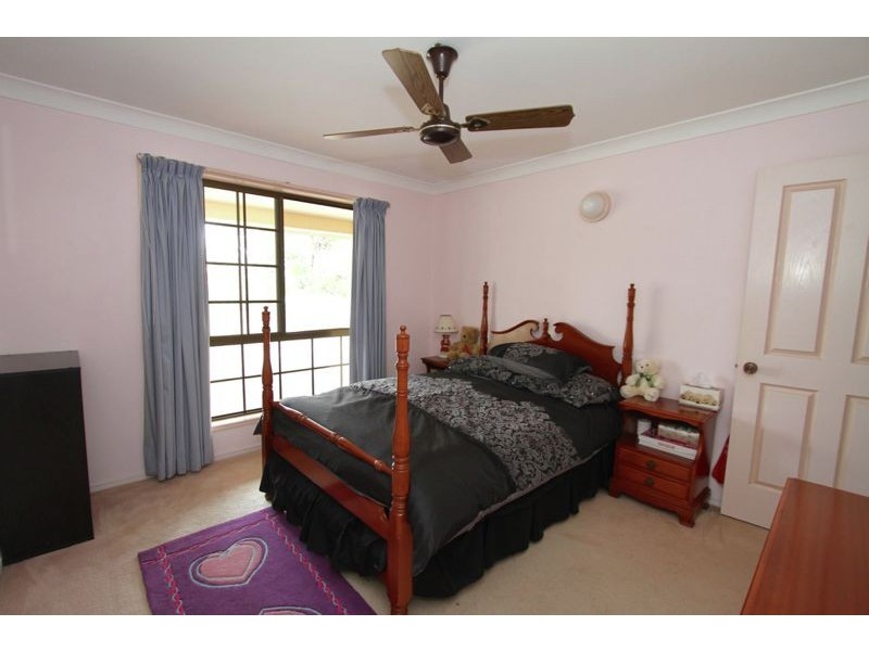 11 Richards Rd, Narangba QLD 4504