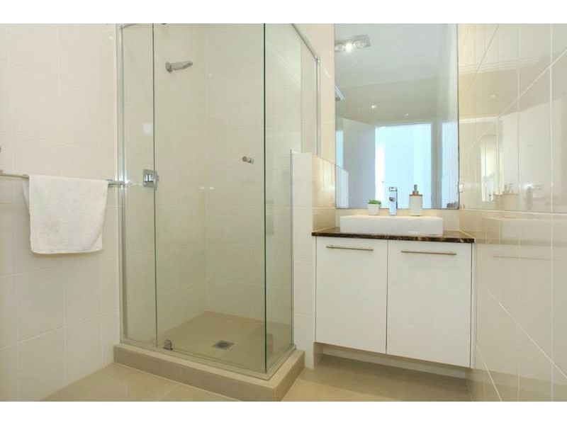 2637 Yanderra Close, Hope Island QLD 4212