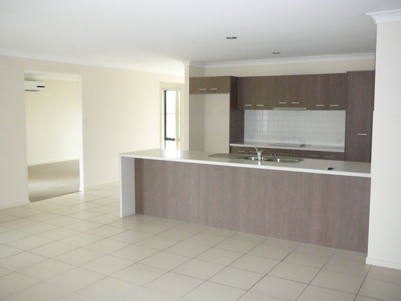 6 Lyndon Way, Bellmere QLD 4510