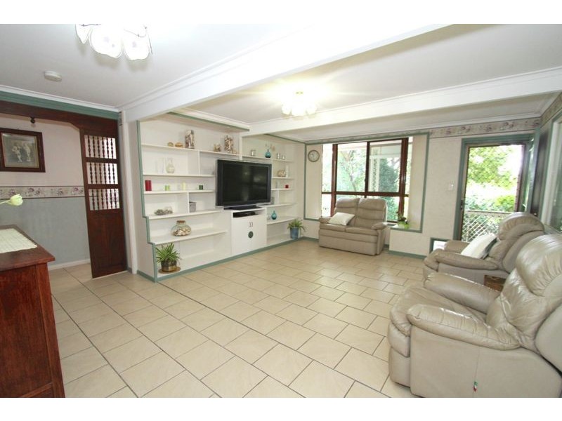 111 Old Bay Road, Deception Bay QLD 4508