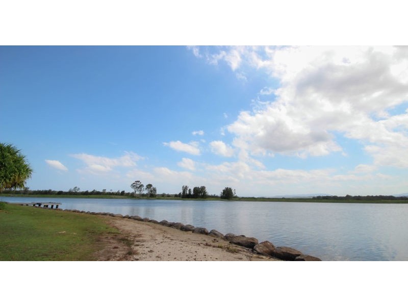 7 Pearl Beach Drive, Helensvale QLD 4212