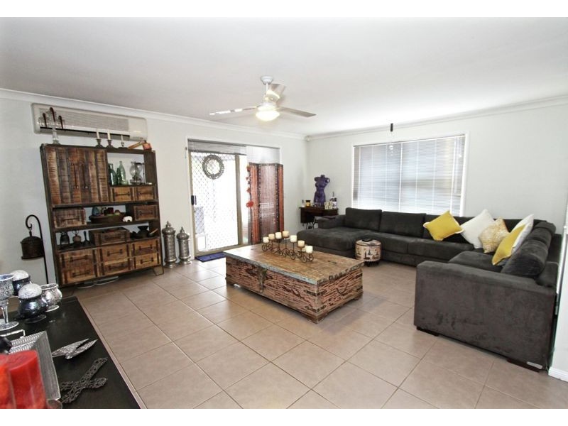 406 Telegraph Rd, Bracken Ridge QLD 4017