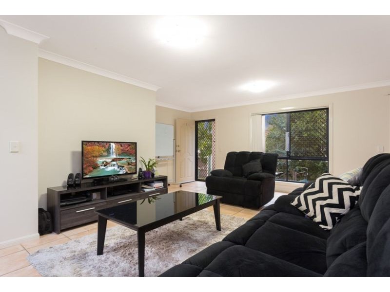 11 Western Ave, Chermside QLD 4032