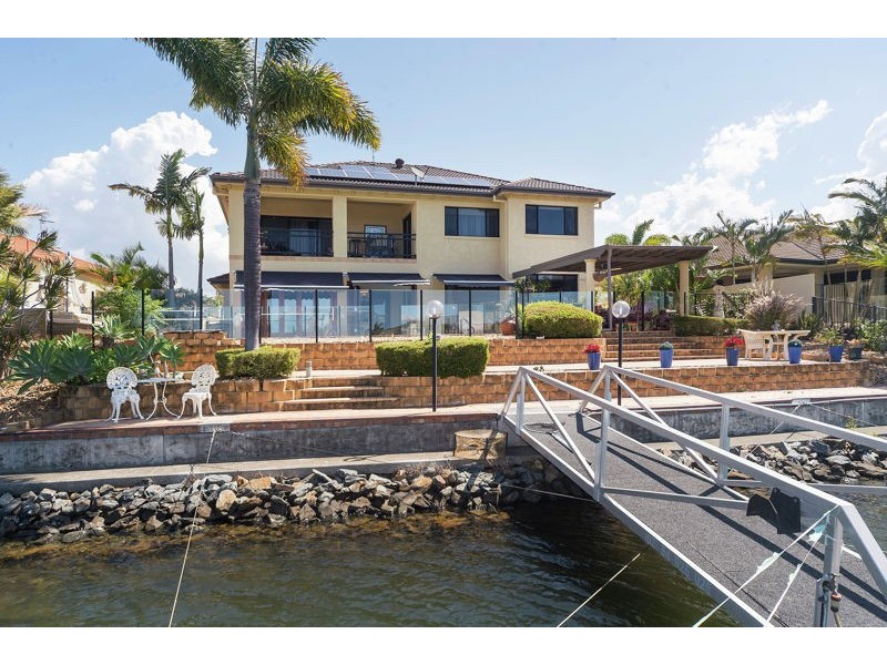 11 Windchimes Way, Helensvale QLD 4212