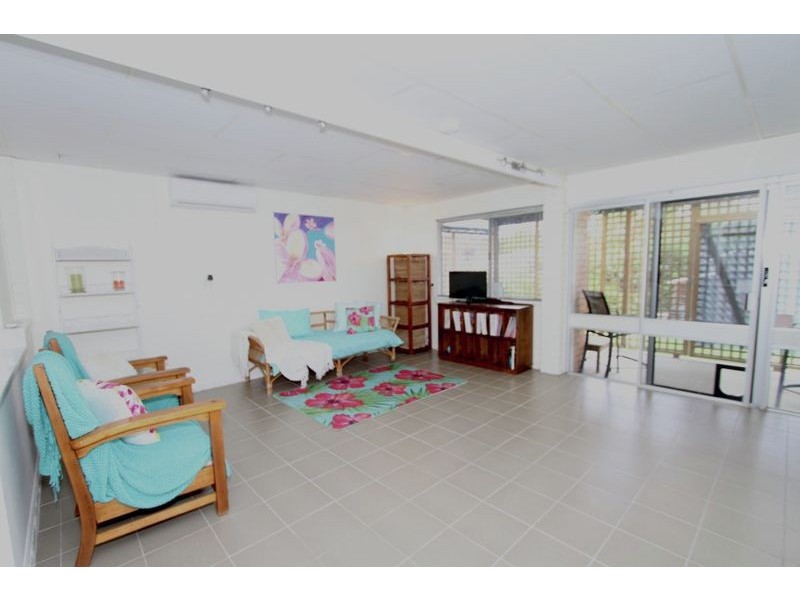 20 Greenwood St, Brighton QLD 4017