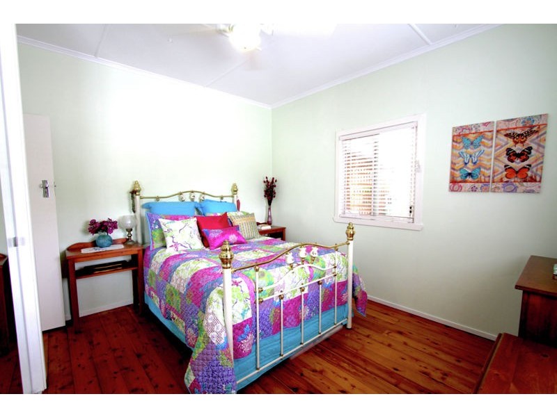 20 Greenwood St, Brighton QLD 4017