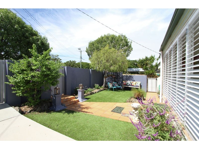 20 Greenwood St, Brighton QLD 4017