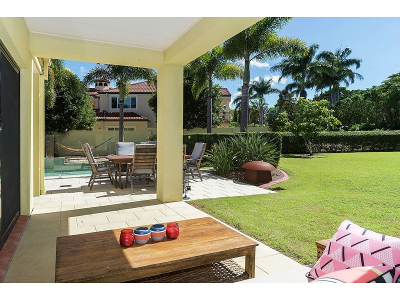 3160 Riverleigh Drive, Hope Island QLD 4212