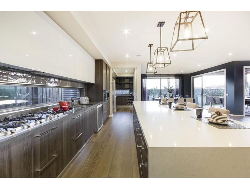 15 Pipers Point, Helensvale QLD 4212