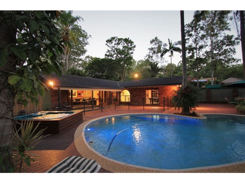 34-36 Goenoeng Dr, Tanah Merah QLD 4128