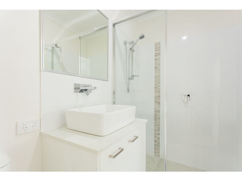 9 Oakwood Street, Pimpama QLD 4209