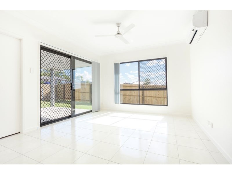 41 Nightshade Crescent, Pimpama QLD 4209